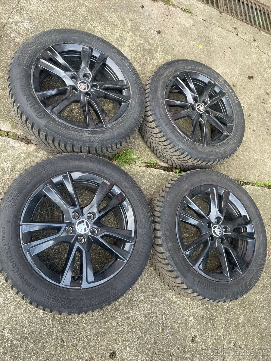 Zánovní Alu kola 5x100 r16 Škoda originál