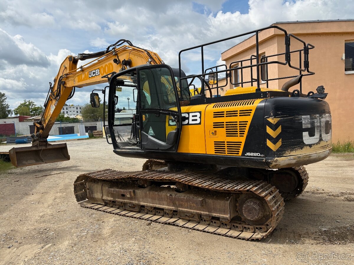 JCB – JS 220 LC 4 F