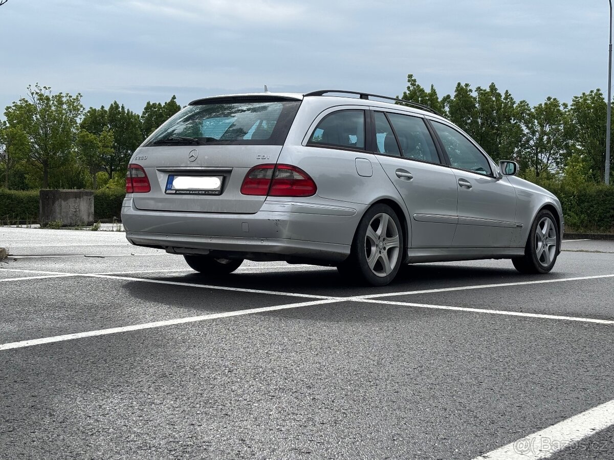 Mercedes Benz E280 W211