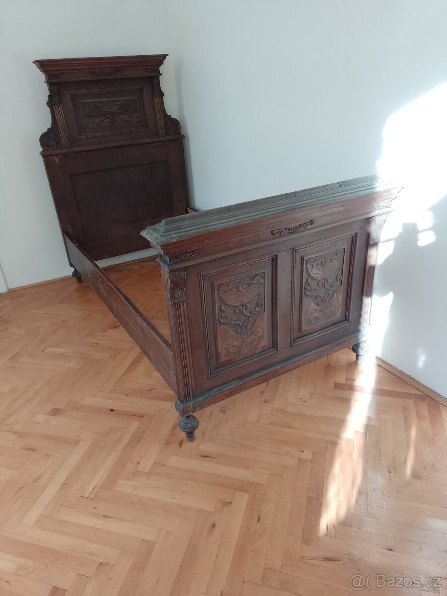 Ložnice starožitná