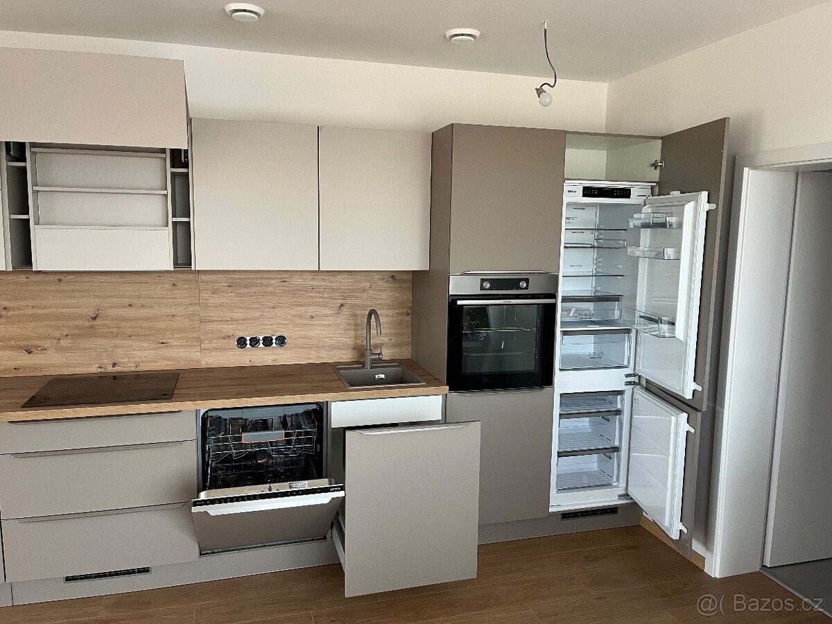 Truhlářské práce a nábytek na míru