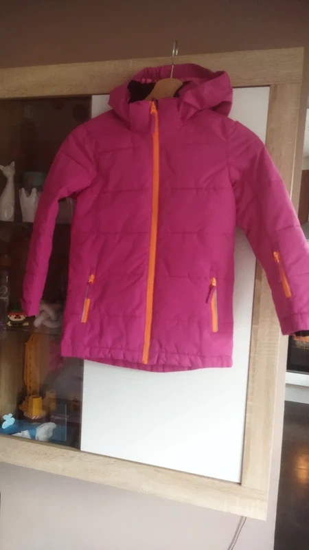 Nádherná malinová krásná bunda s kapucí 122/128