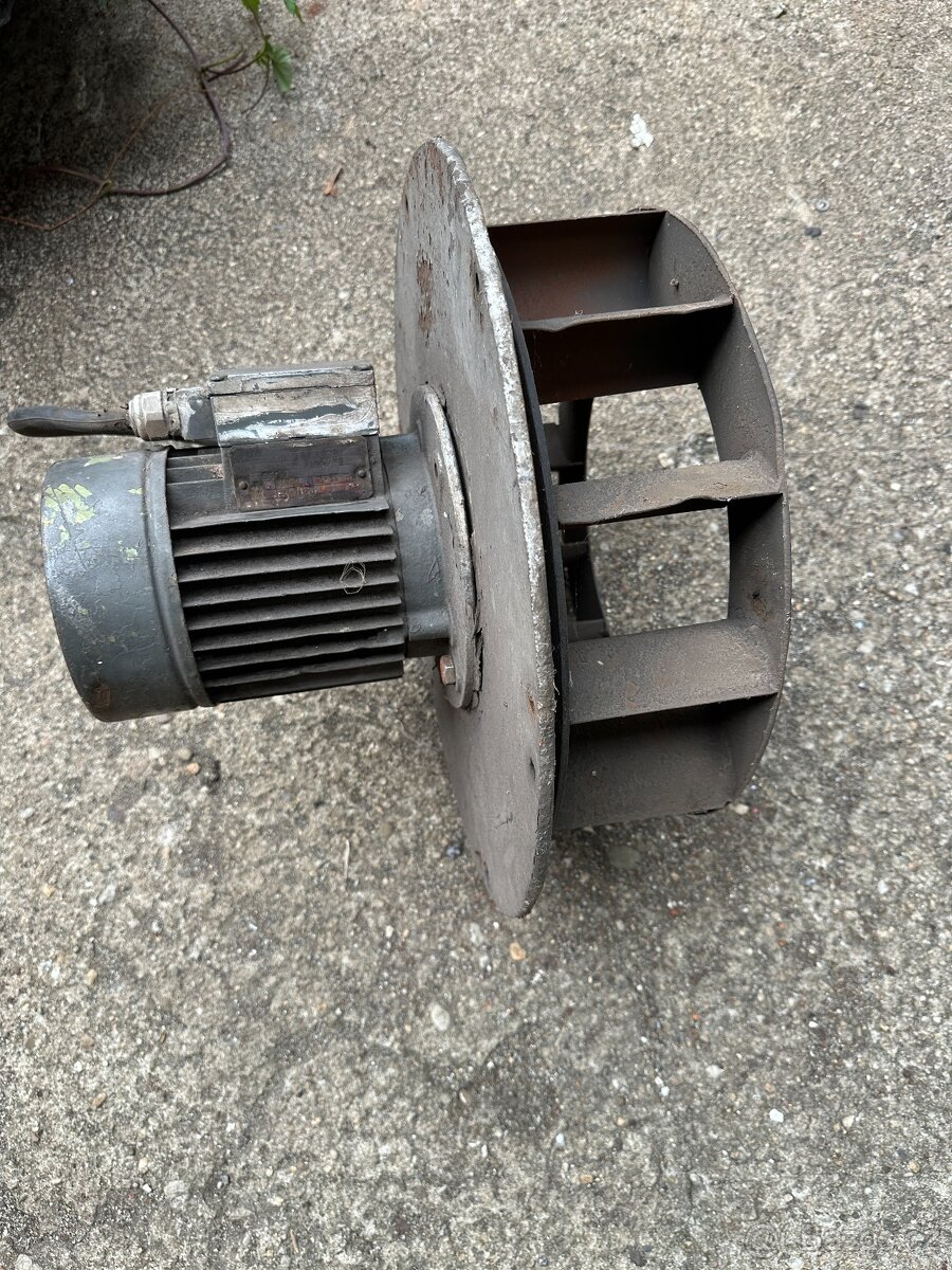 Ventilátor přírubový elektromotor 0,55kw 3f 380v