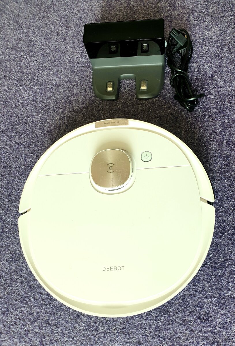 Robotický vysavač ECOVACS Deebot Ozmo T8