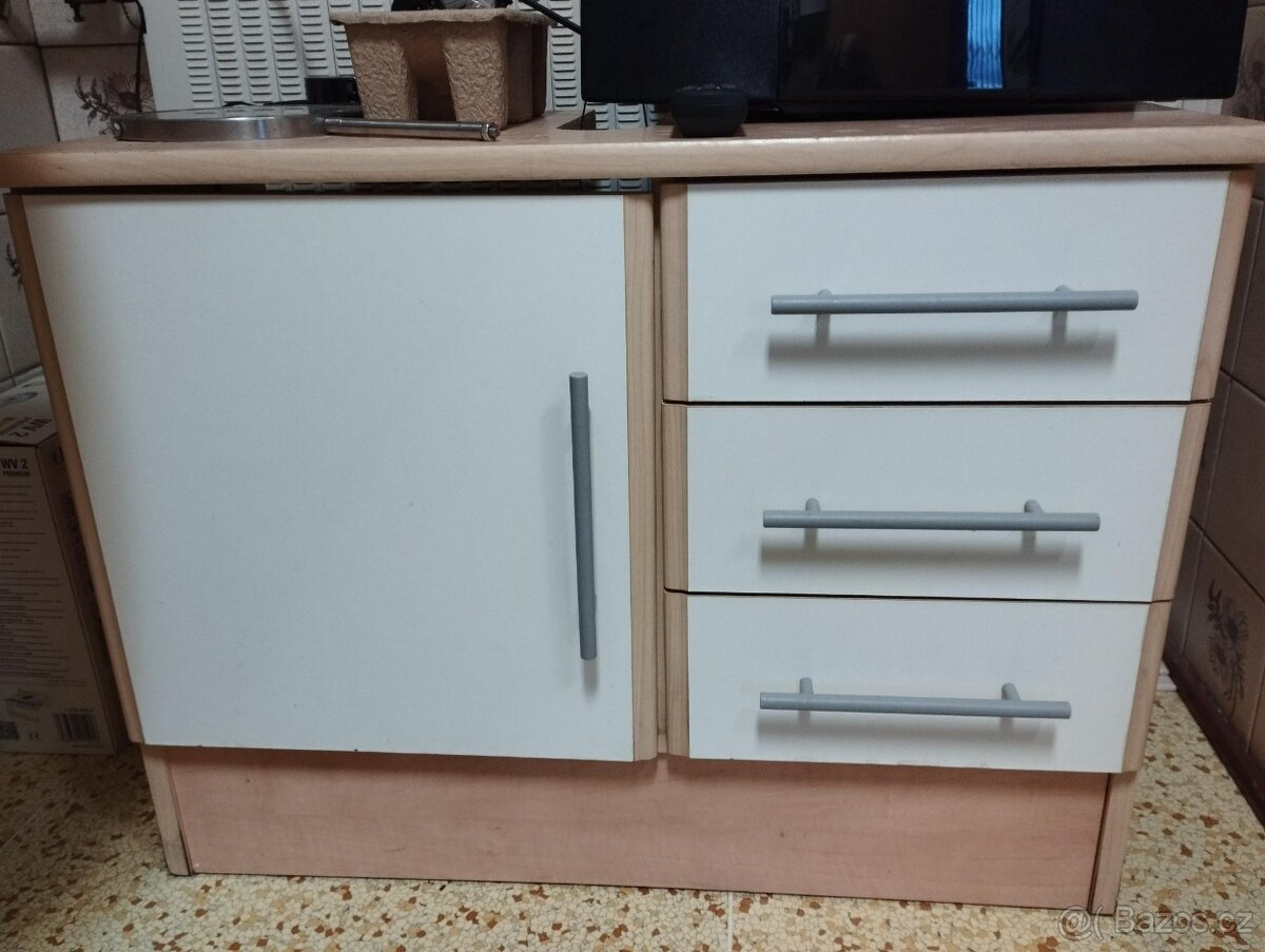 koupelnová skříňka pod umyvadlo