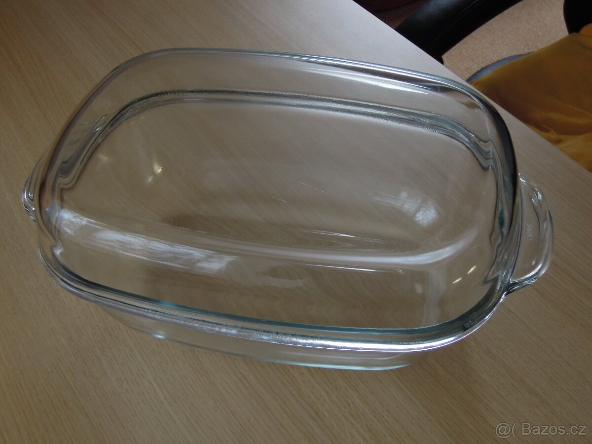 Pekáč skleněný zapékací