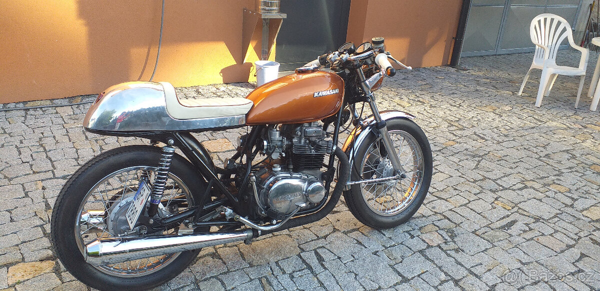 Prodám Kawasaki Z 400 úprava Cafe Racer