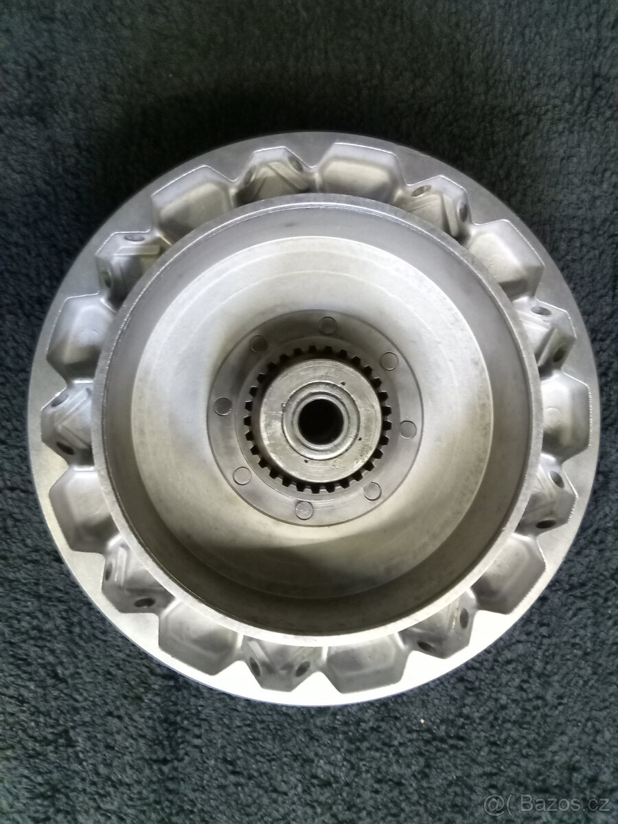 BMW R 26 nába a kolo