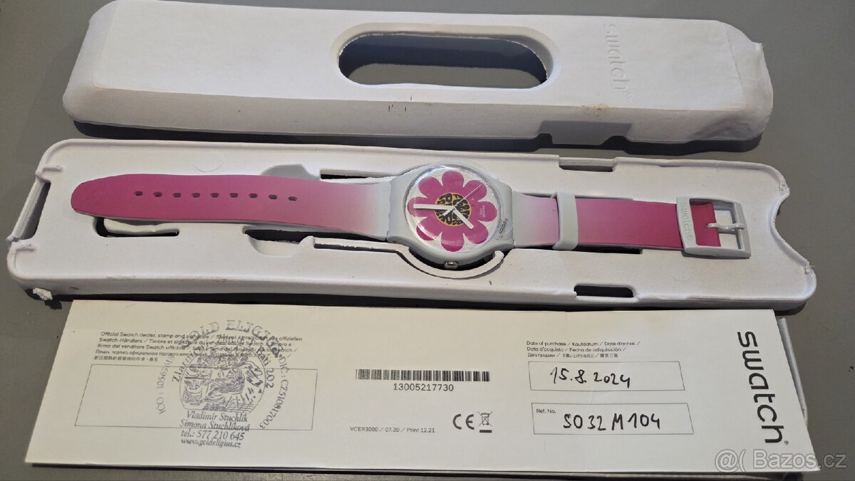 Swatch Flower Hour SO32M104
