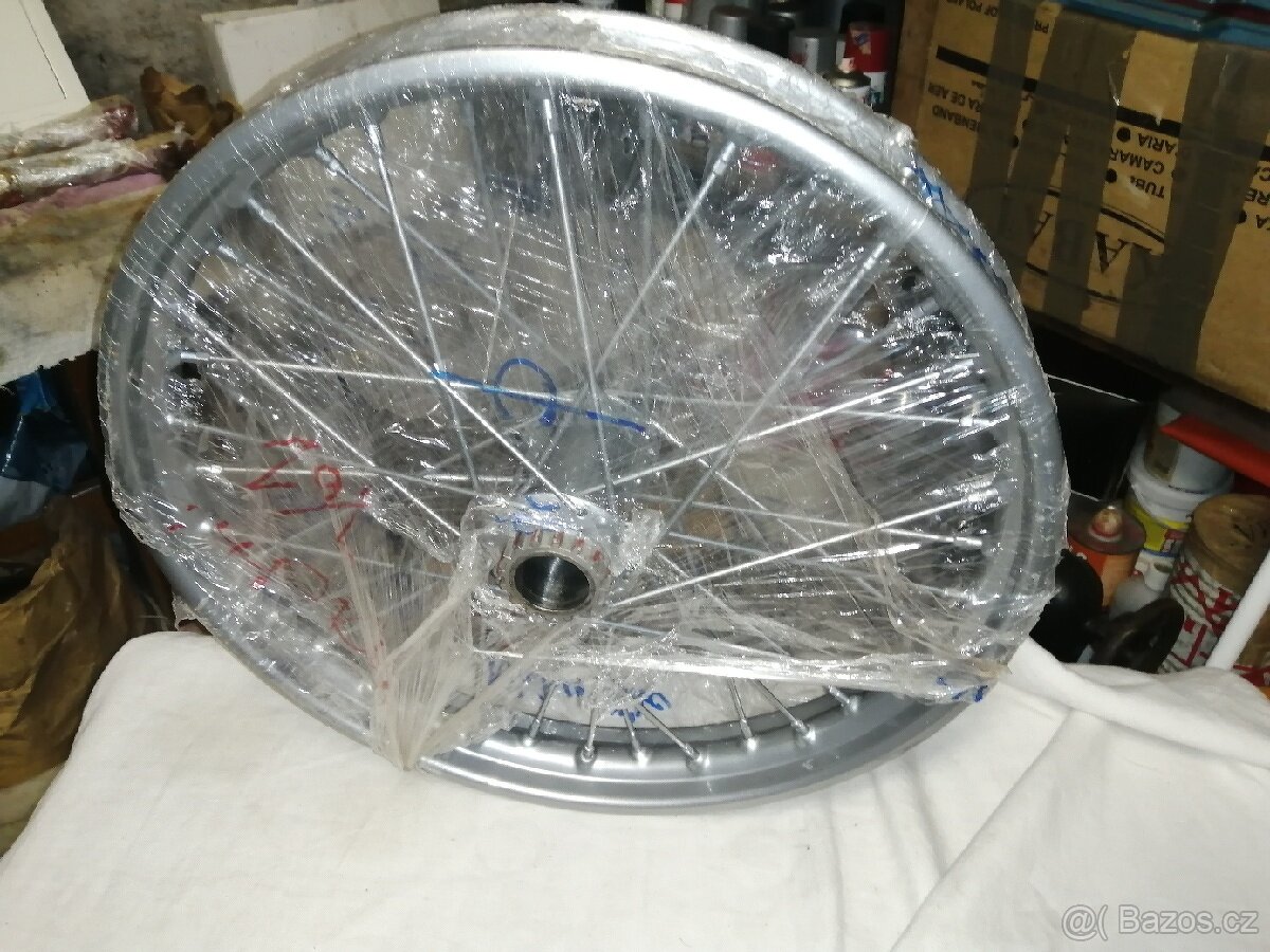 Zadní kolo na Jawa 500 OHC-1