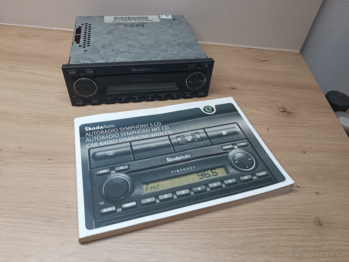 Prodam Originalni autoradio Škoda Symphony