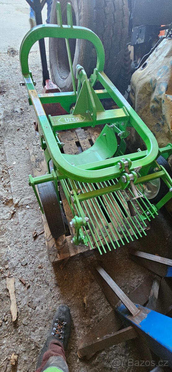 Vyorávač brambor Bomet