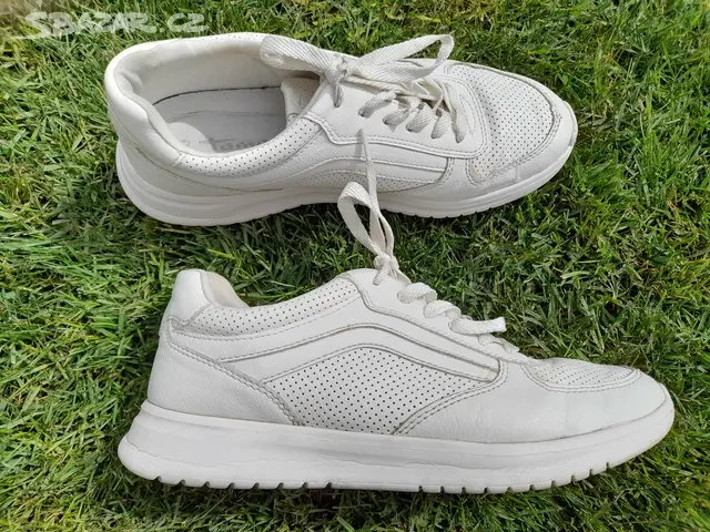 Tenisky Tamaris 40