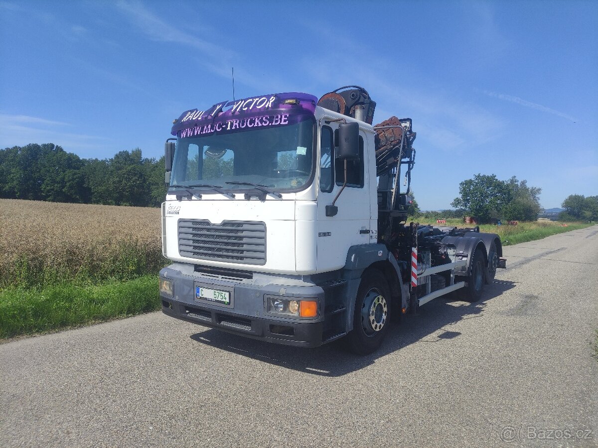 MAN F2000 ruka+kontejner