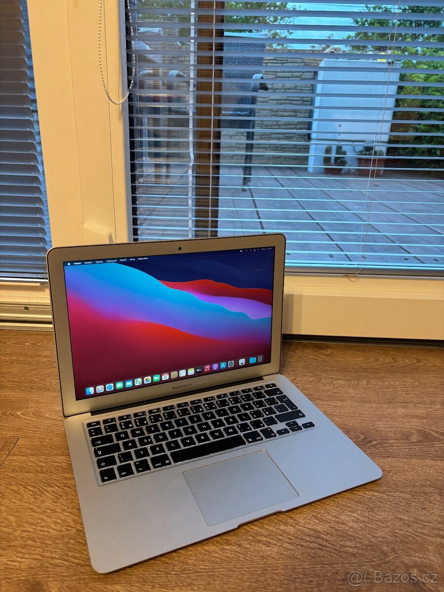 Macbook