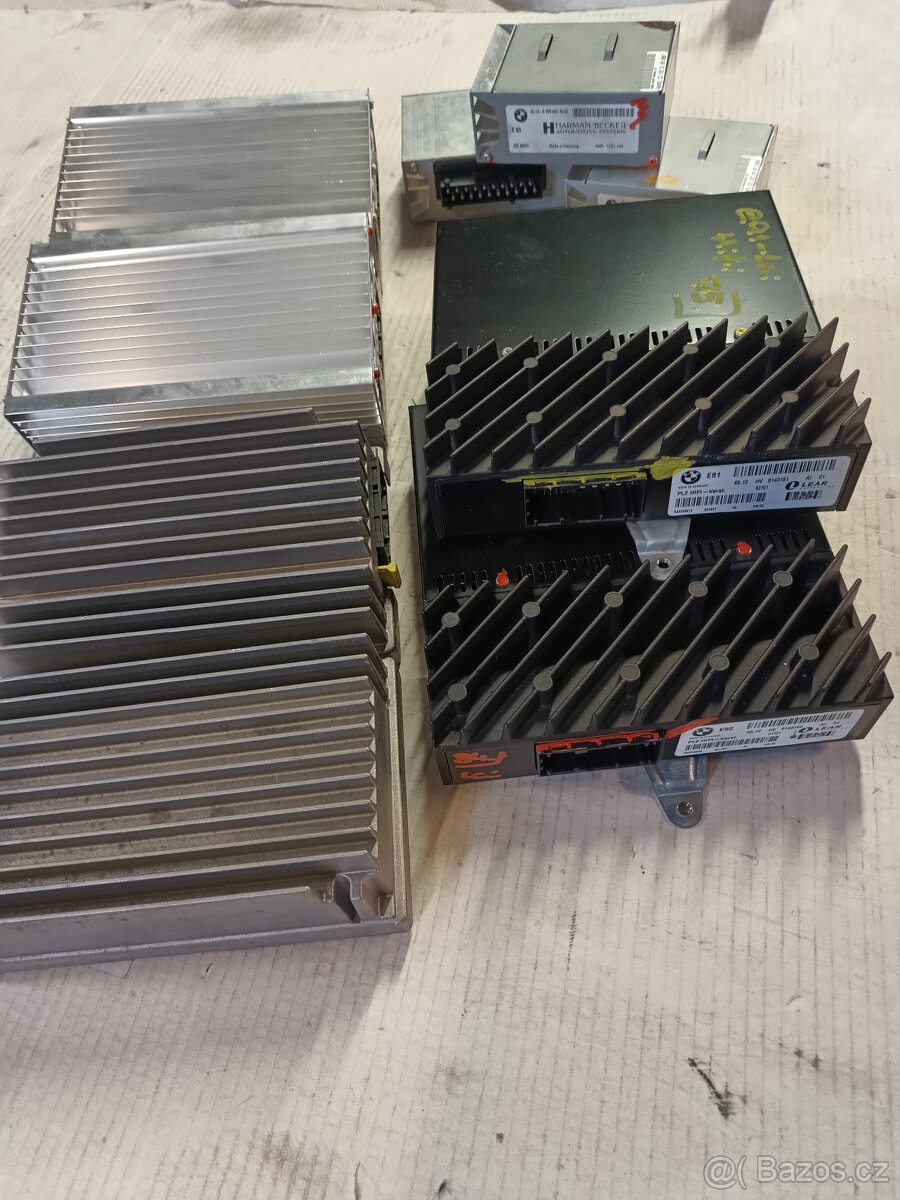 Audio zesilovač BMW typ HIFI audio SA676
