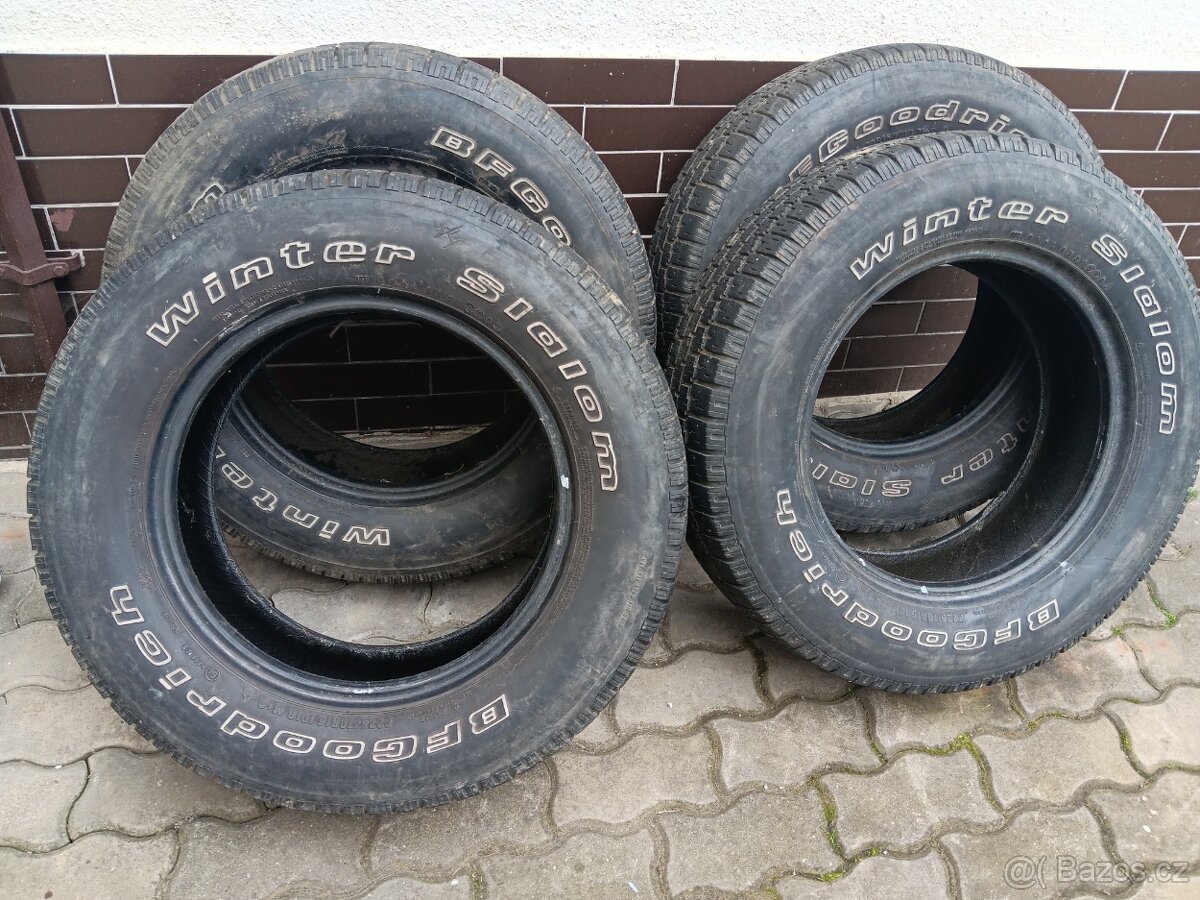 pneu 225/70 R 16