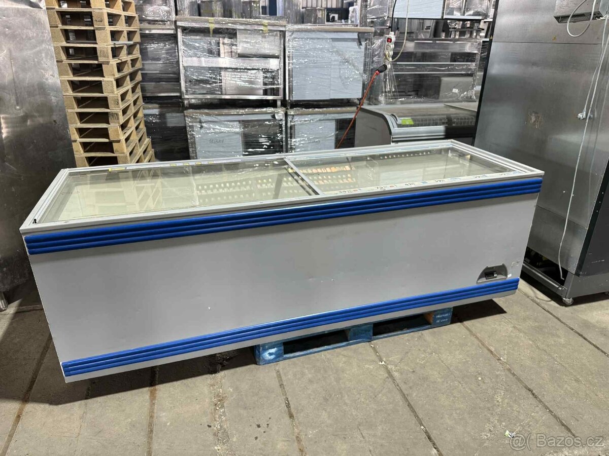 Prosklený pultový mrazák 250x85x85cm
