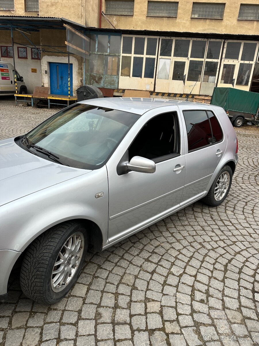 VW GOLF IV