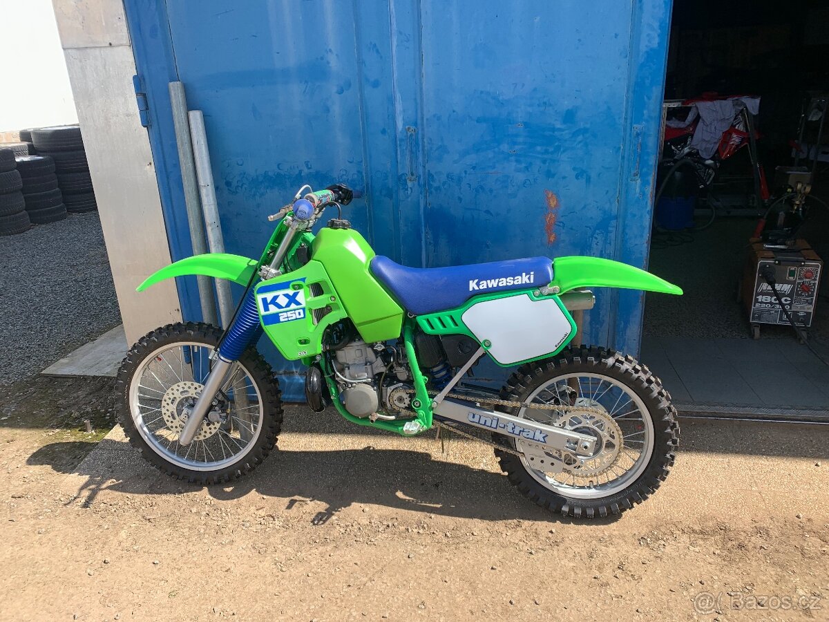 Prodam Kawasaki kx 250 .