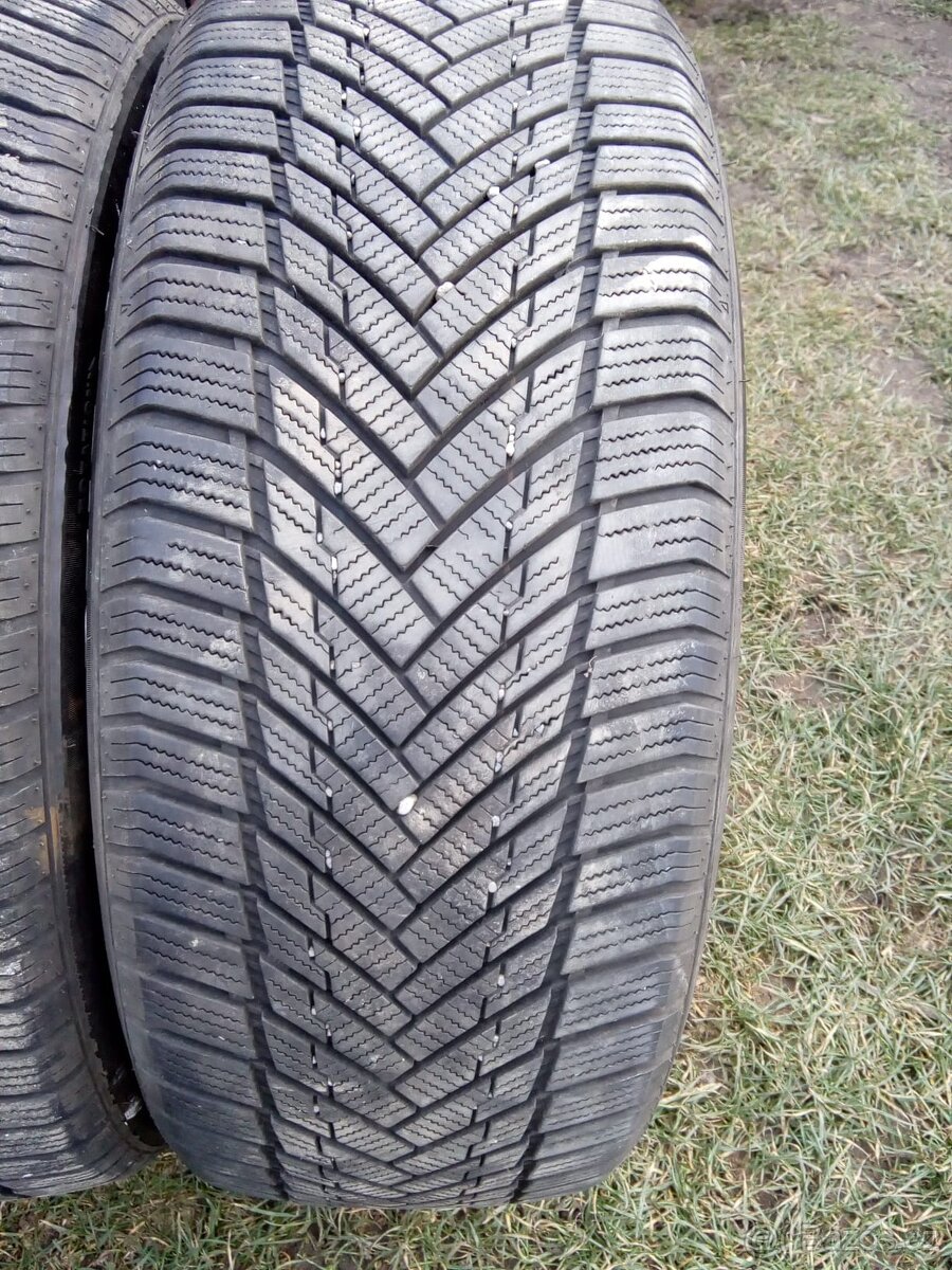 Pneu 205/55R16 zimní XPRIVILO S 130 TRACMAX