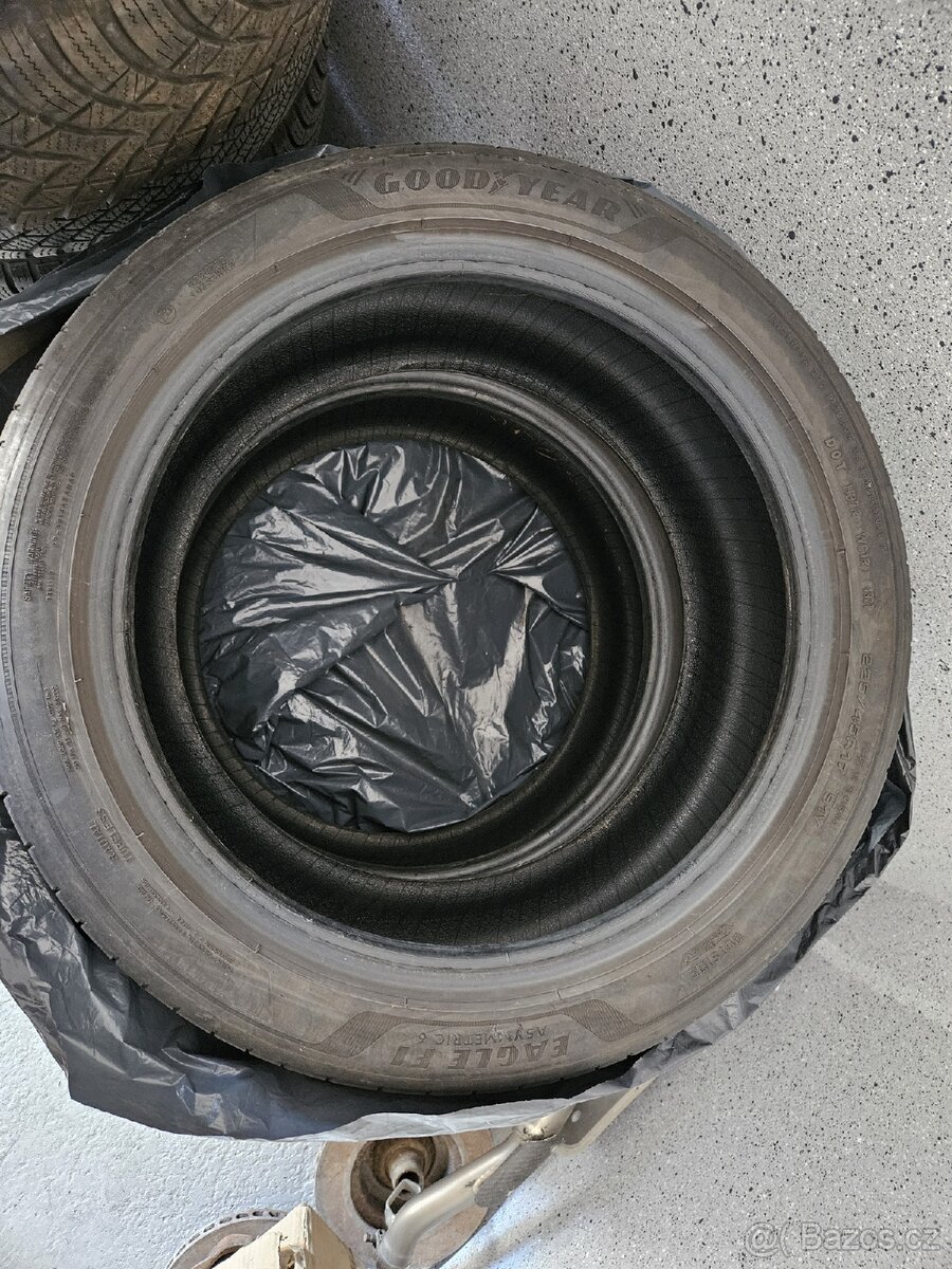 Letní pneu 225/45/17