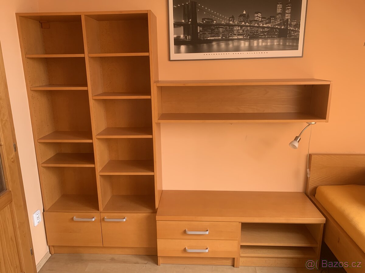 Nástěnná knihovna, s policí, stolkem a šuplíky