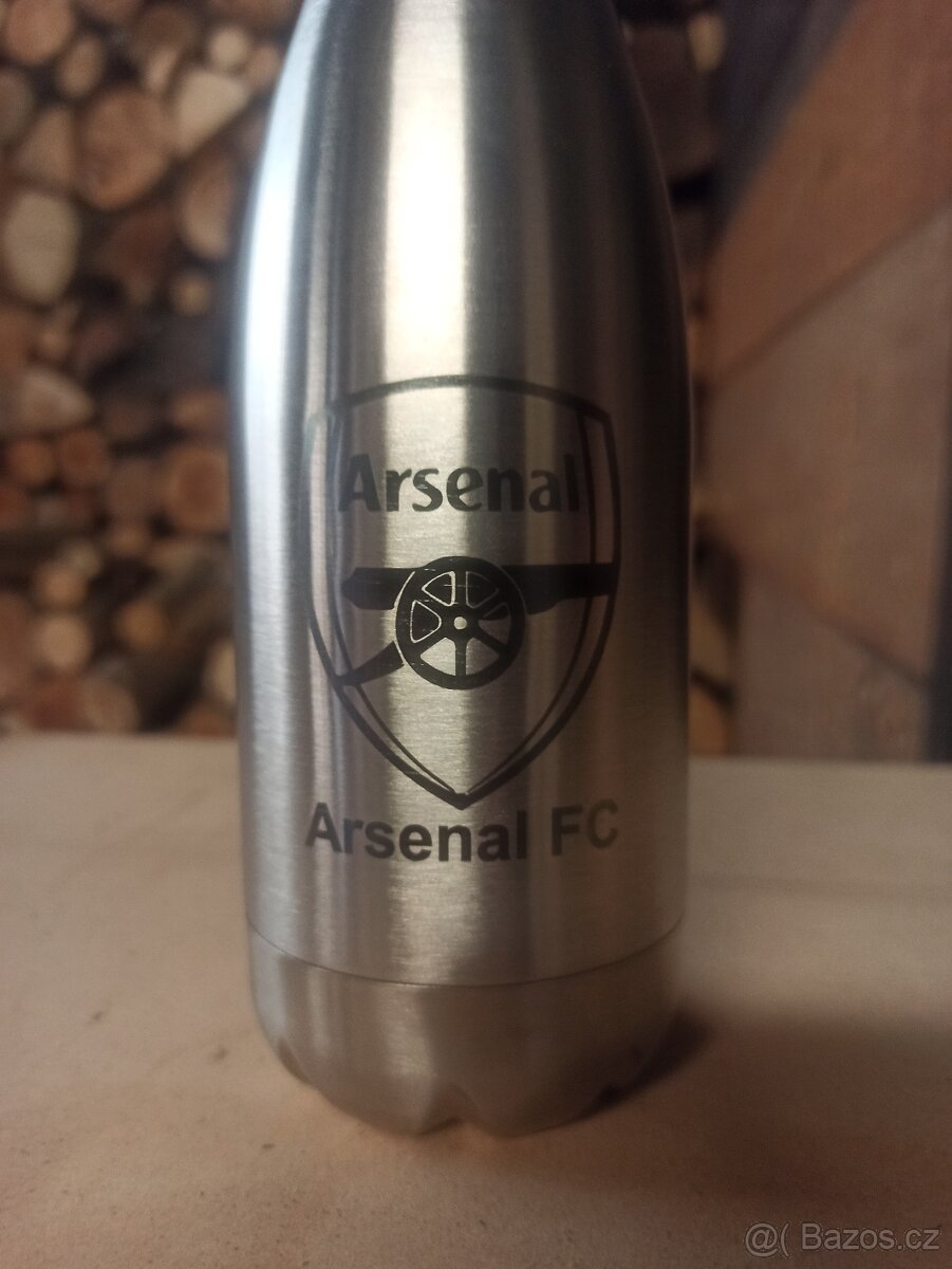 Prodám láhev na vodu s potiskem FC Arsenal
