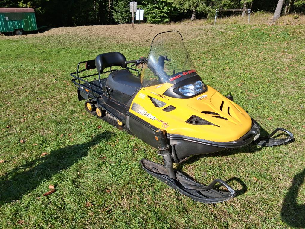 Sněžný skútr Ski-Doo Alpine IV