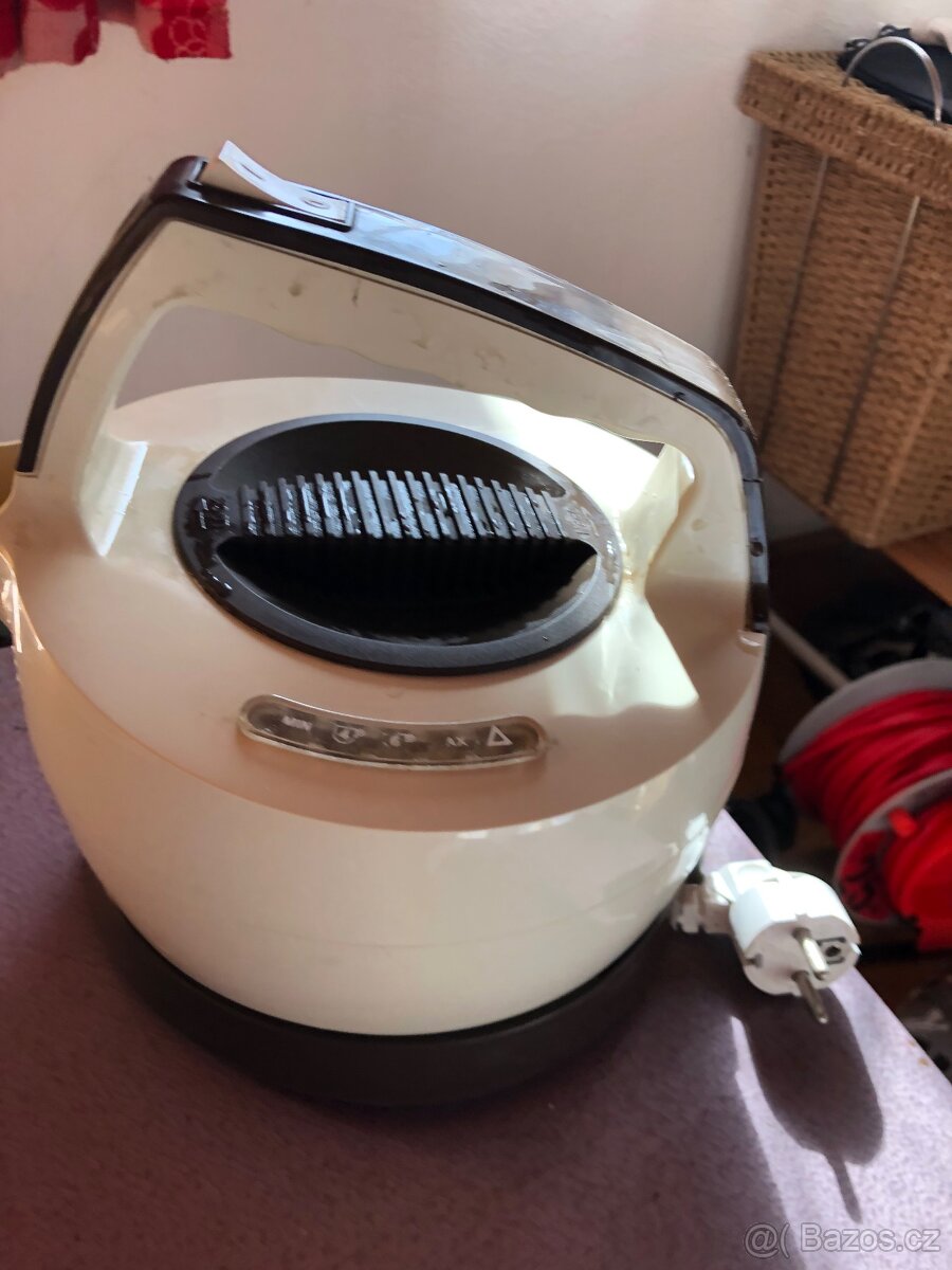 Elektrický čajník