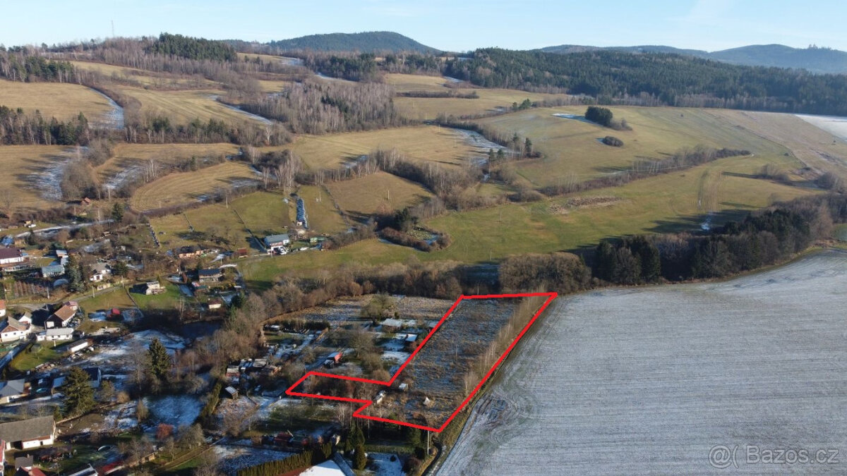 Prodej pozemku učený k výstavbě se zahradou v Dlouhé Vsi