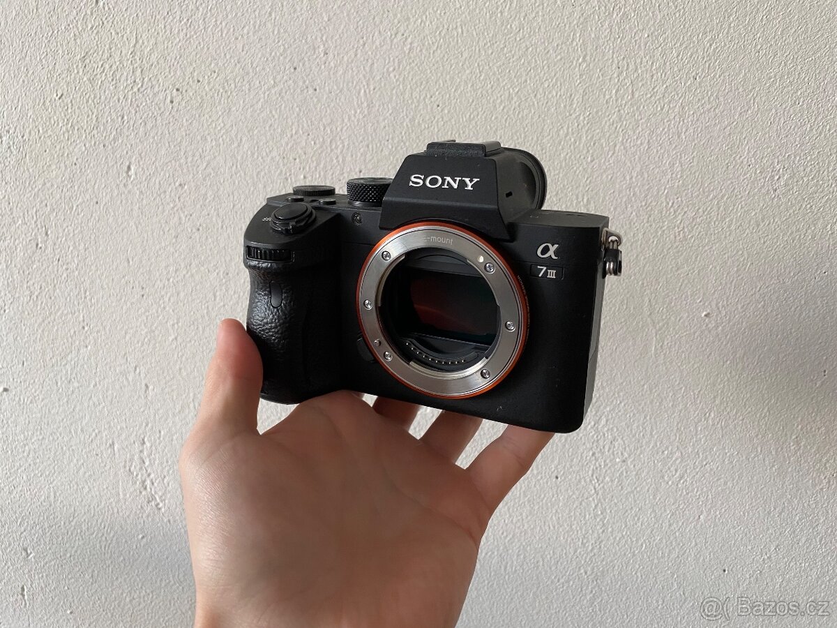 Sony A7 III