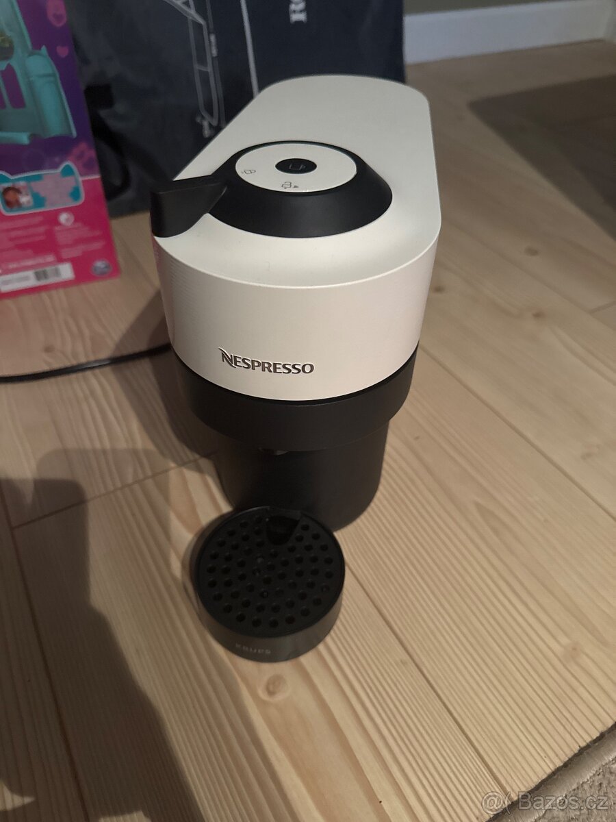 Kávovar Nespresso Vertuo