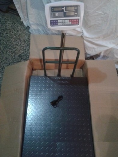 Digitální váha do 600kg,80x60 kalibrovatelná