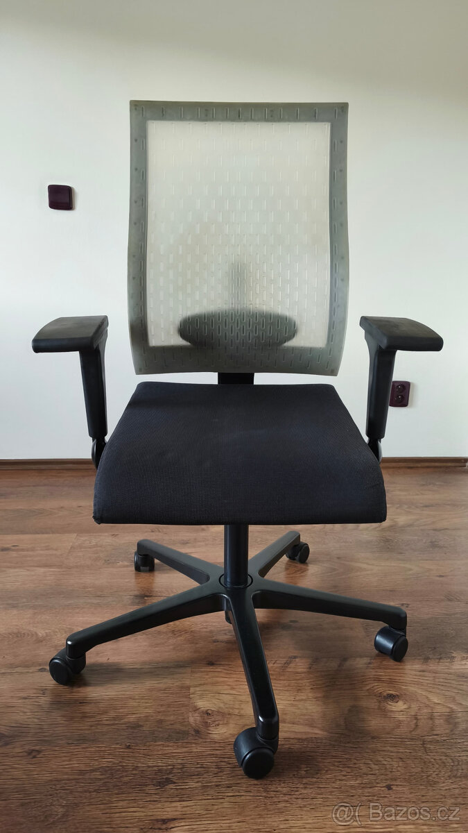 Pohodlná a všestranná kancelářská židle Ahrend