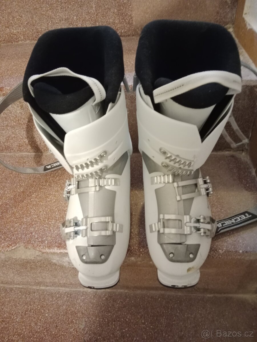 Prodám lyžařské boty/lyžáky