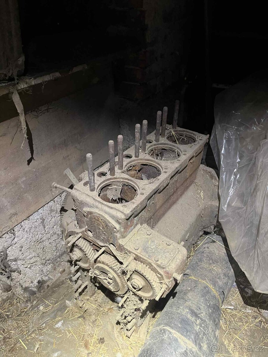 Prodám blok motoru na zetor 70