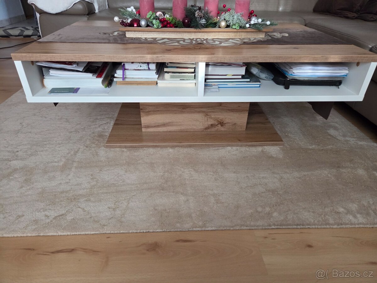 Konferenční stolek