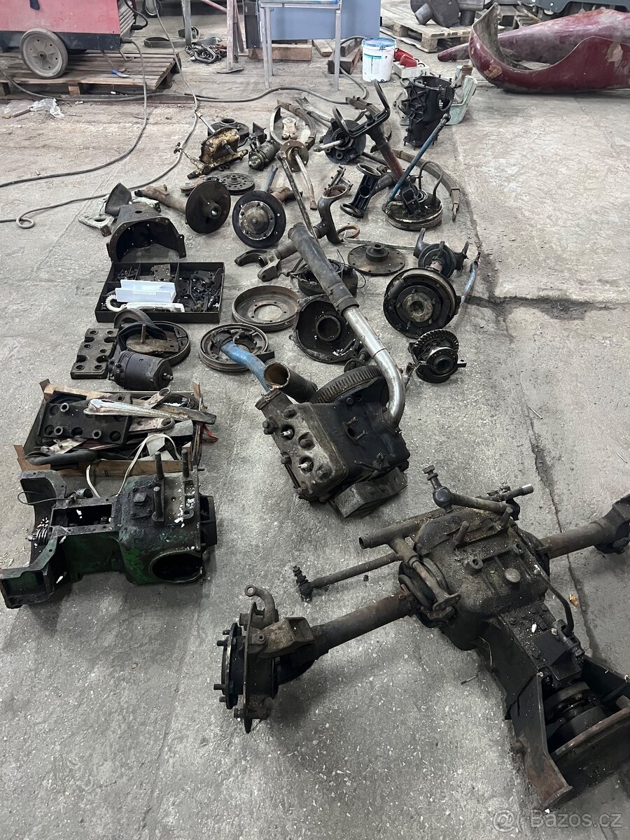 Aero 30 nahradni díly