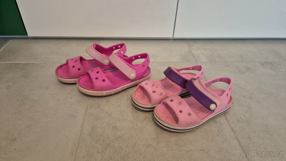 Crocs sandale 2 ks, oboje za 300,-