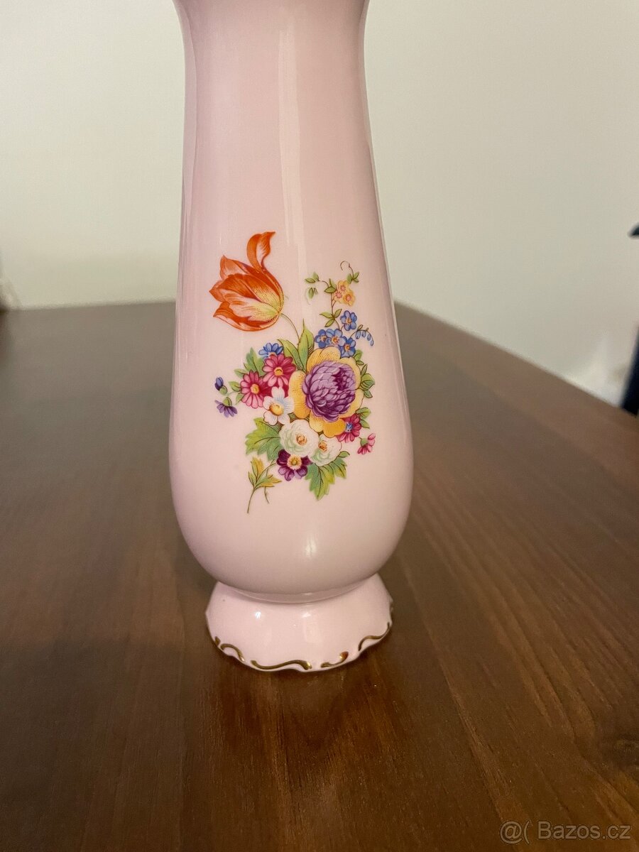 Růžový porcelan