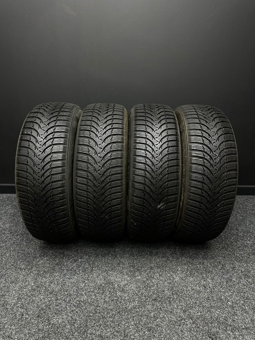 Sada pneu Kumho 215/60/17 96H