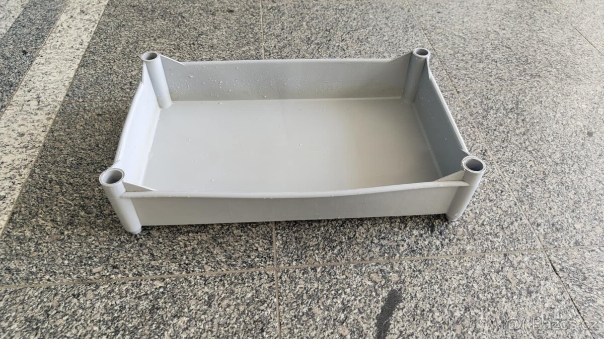 Prodám stohovací gastro boxy 20 ks - Perfektní stav