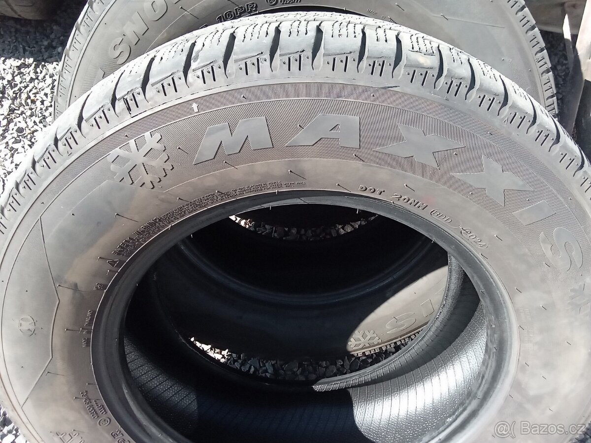 235/65/16C Maxxis