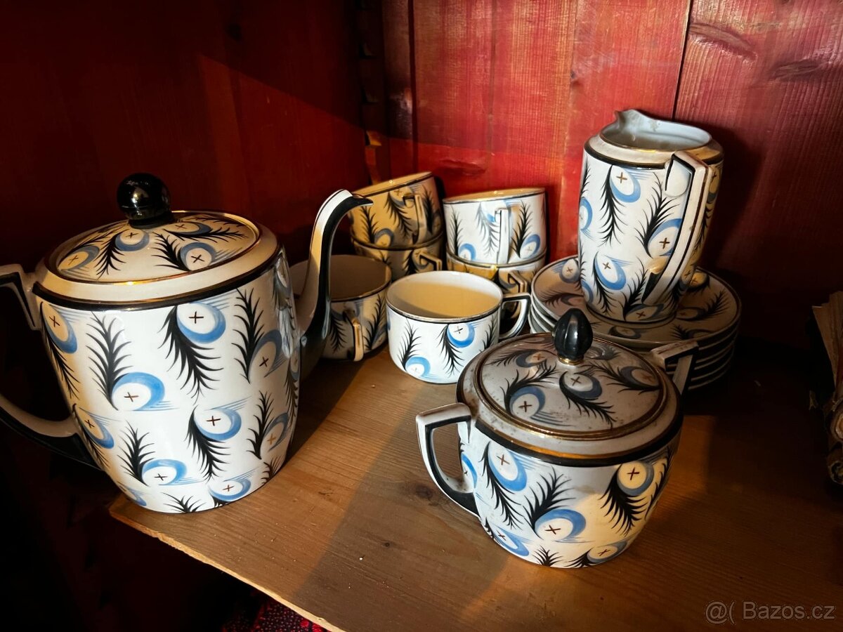 Stará porcelánová čajová sada