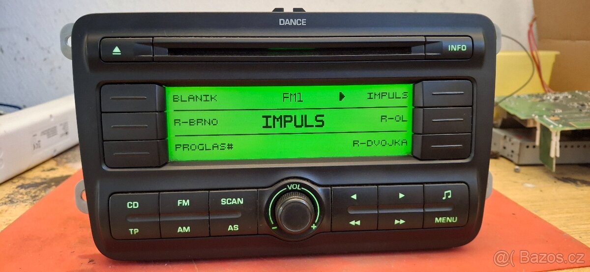 Originální autorádio Škoda Dance - plně funkční + PIN