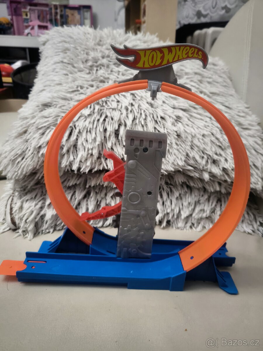 Hot Wheels Smyčka s rychloodpalem