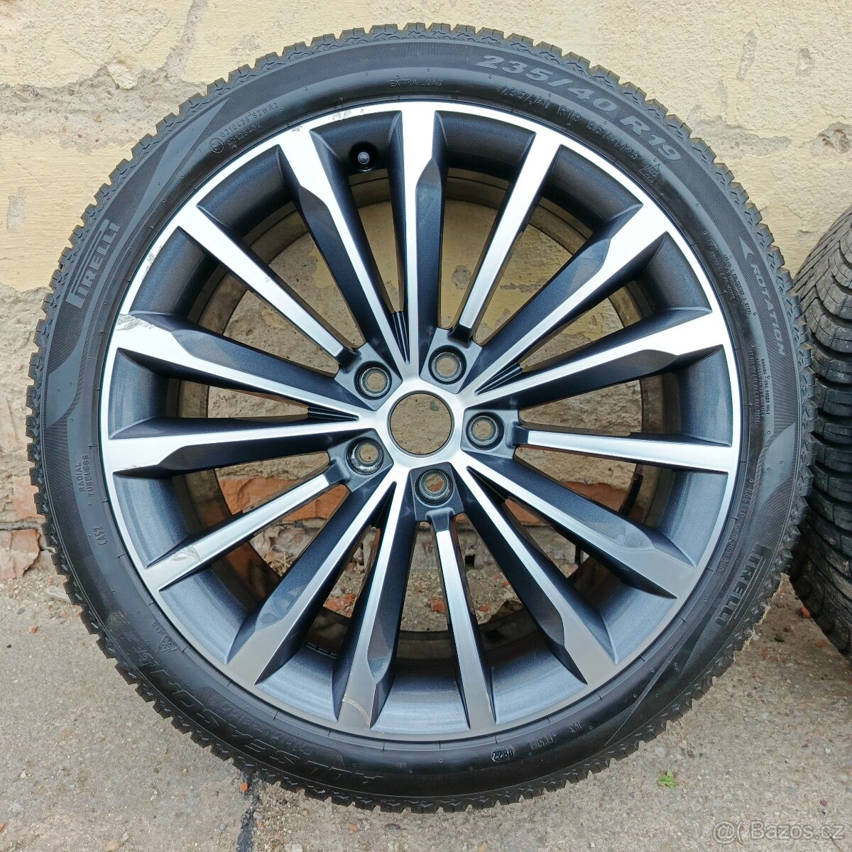 Trinity R19
