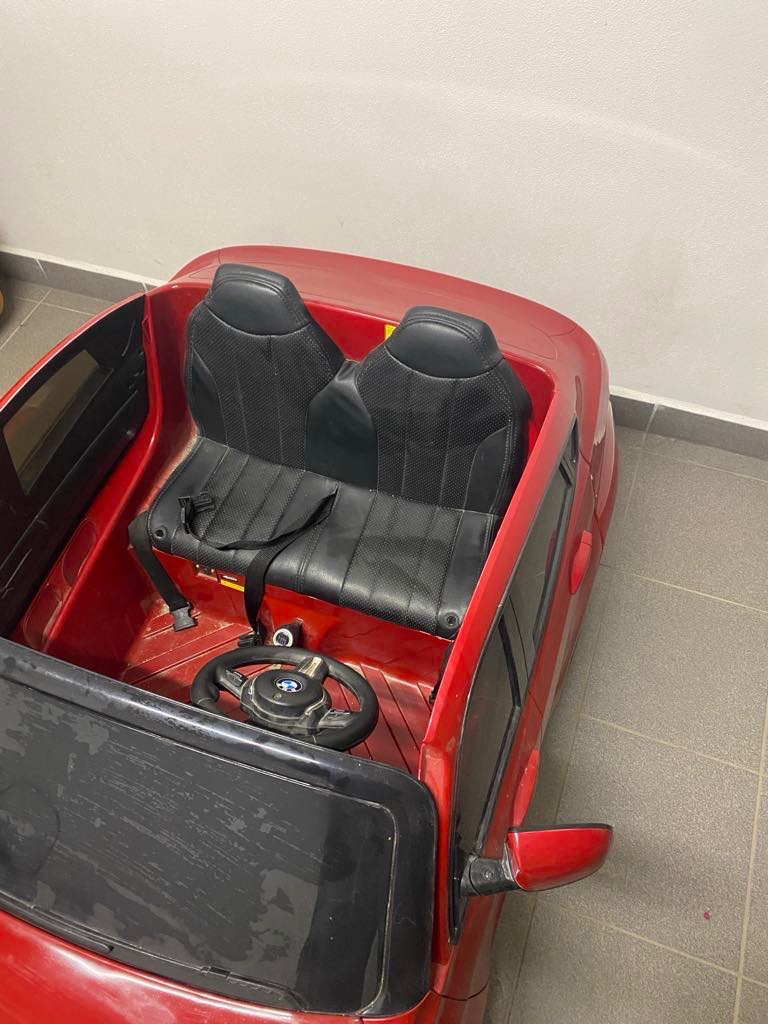 Elektrické auto
