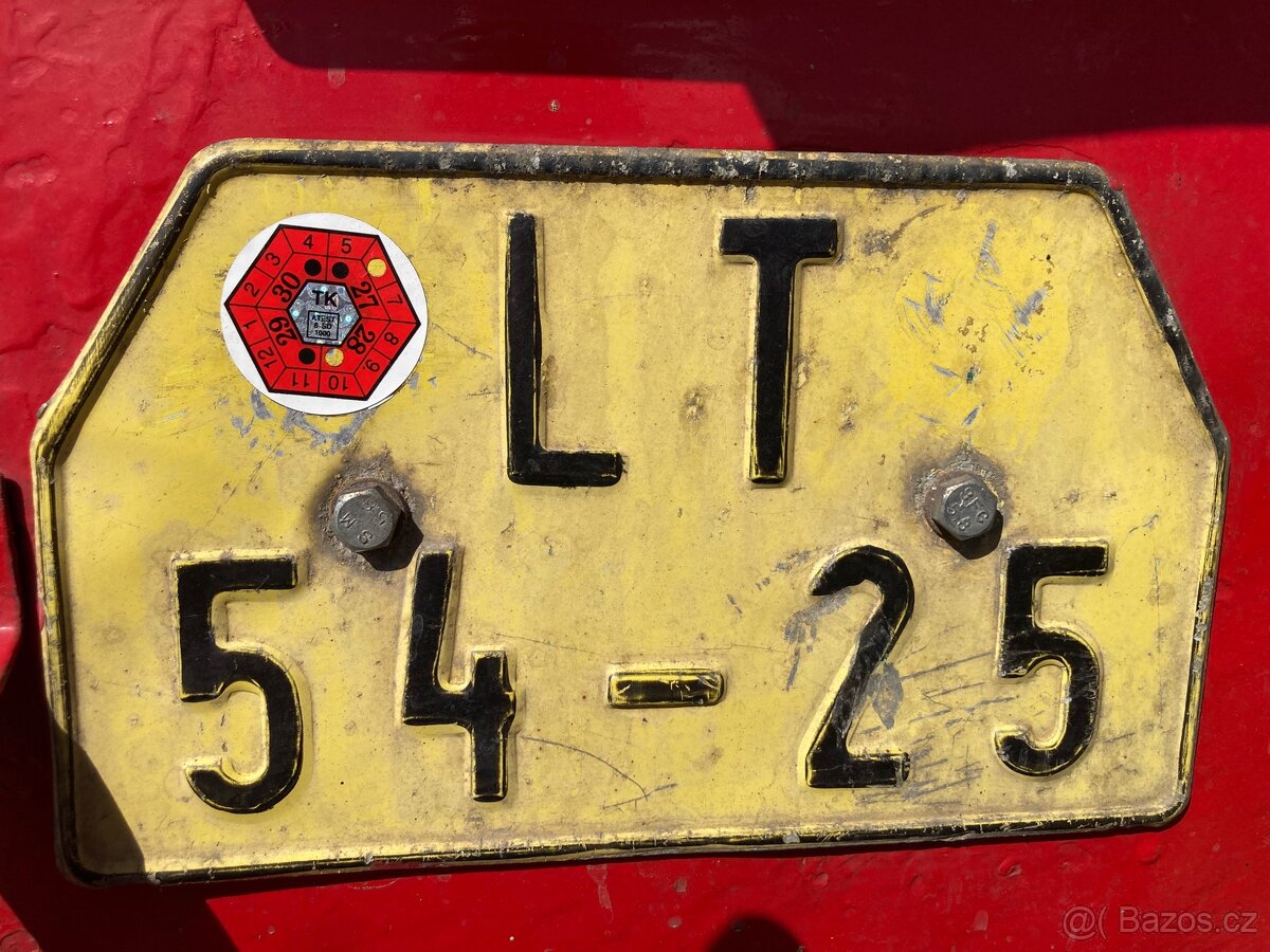 Prodej Traktoru + 5t vlek